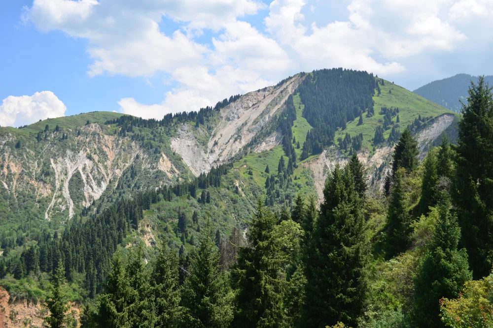 Аксайское ущелье